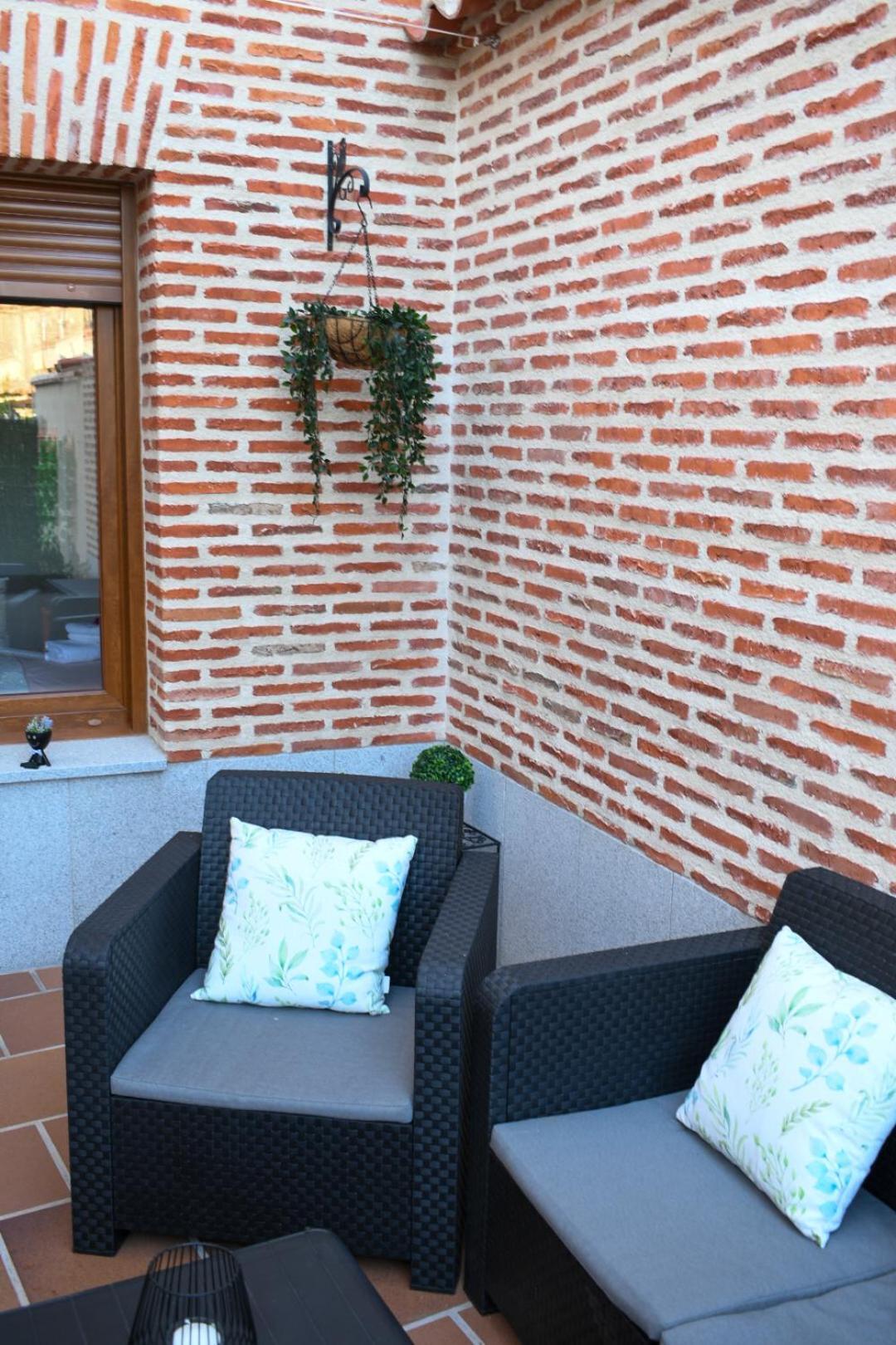 Casa Rural La Real Herreria Madrigal de las Altas Torres Extérieur photo